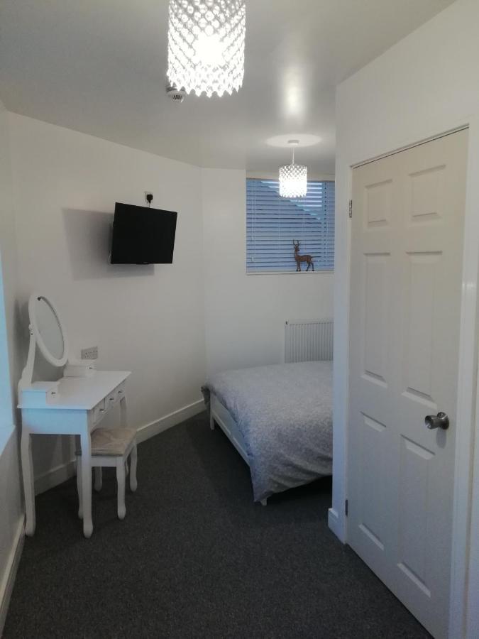 The Antelope Hotel Merthyr Tydfil Eksteriør billede